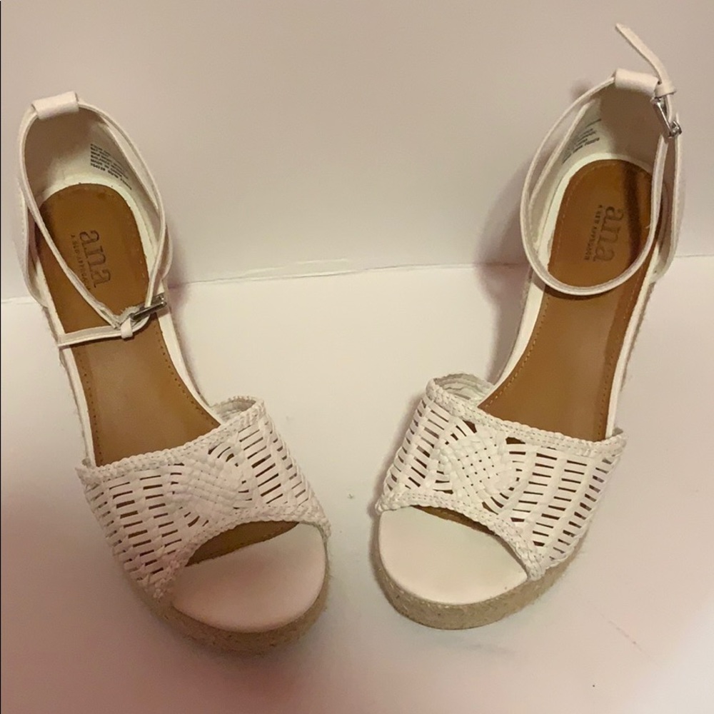 High heels - Picture 4 of 6
